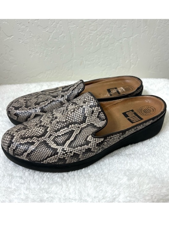 Fitflop Shoes - FitFlop Superskate leather slip-on mule shoes in a snake print Size 8.5